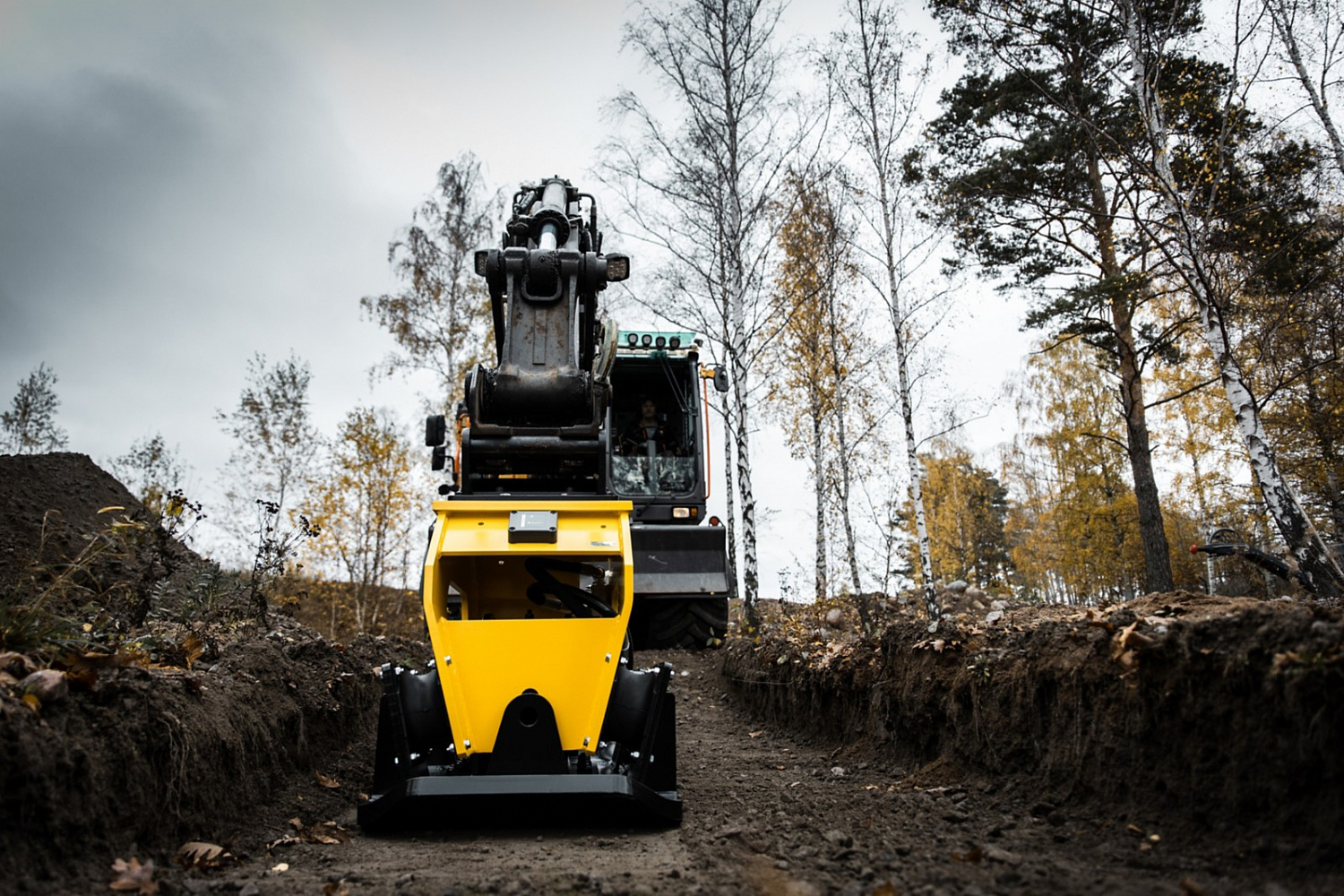 Epiroc HC850 - виброплита/трамбовка для экскаватора