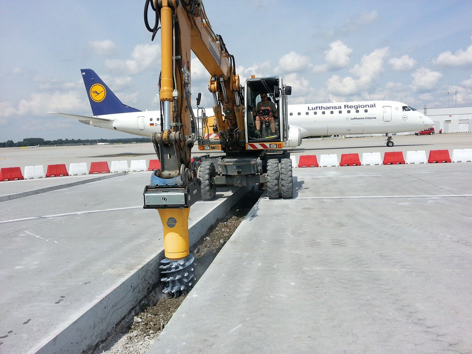 Гидравлическая фреза Epiroc ERL 700