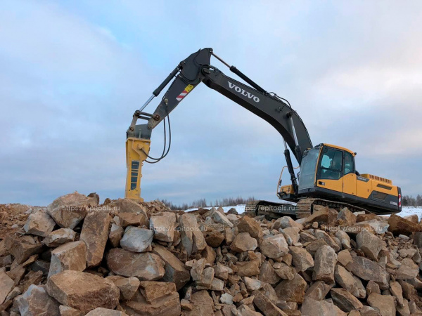 Гидромолот Epiroc (Atlas Copco) HB3100 для добычи гранита
