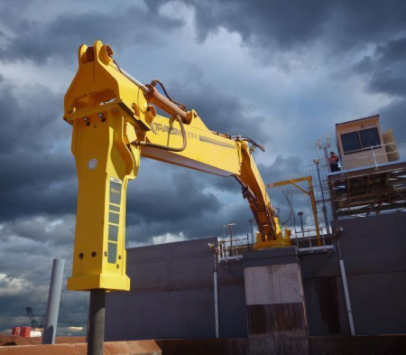 Гидромолот Atlas Copco HB2500 на бутобое